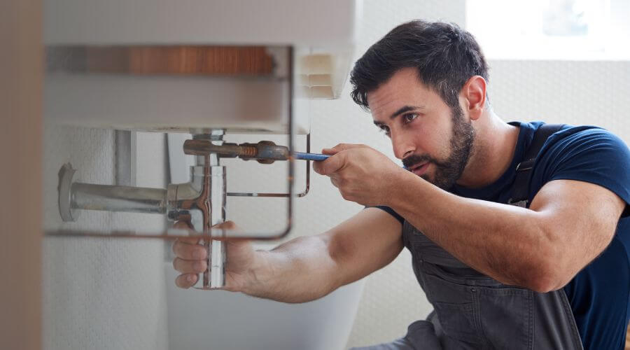 Garbage disposal repair in Lansing, MN